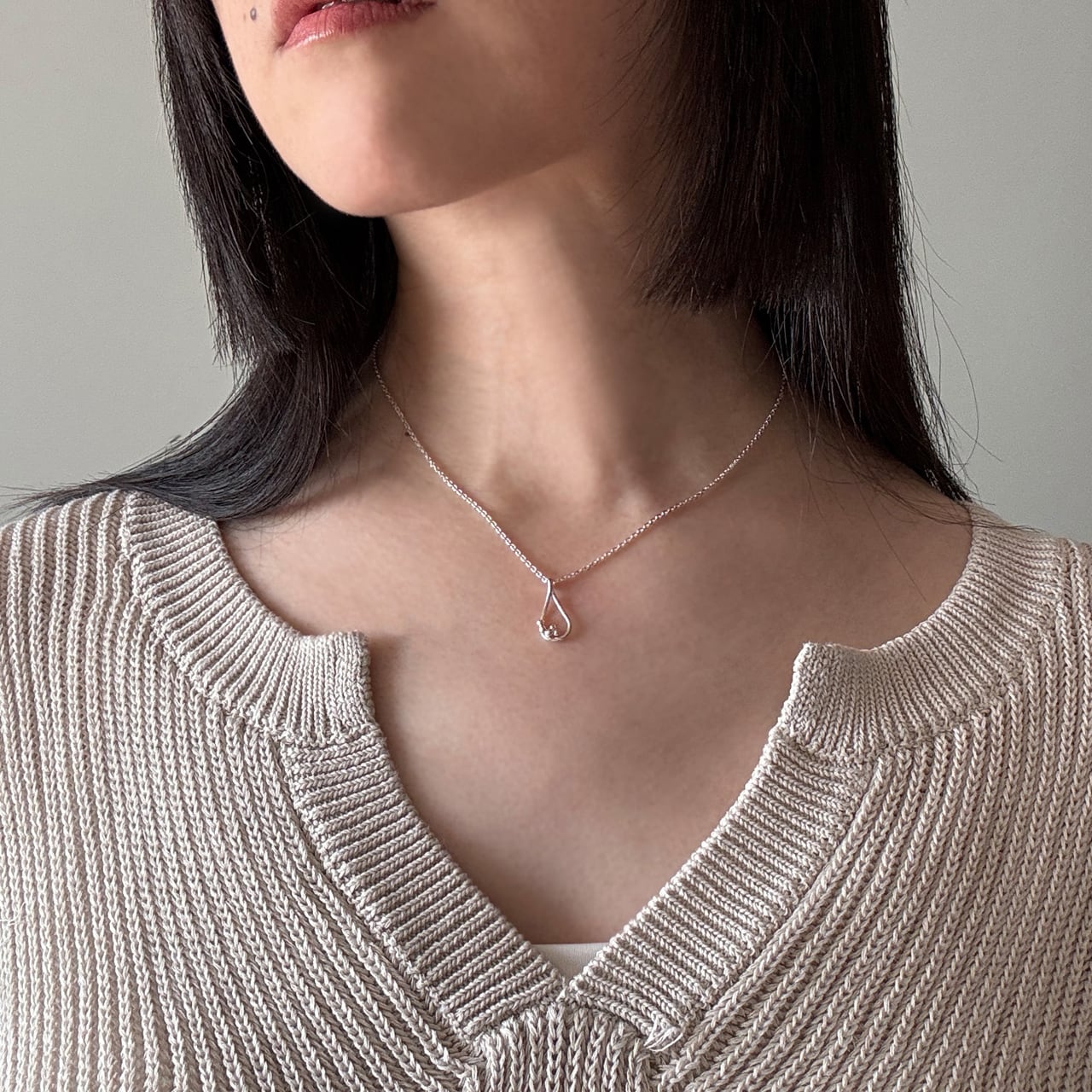 silver accessory sui