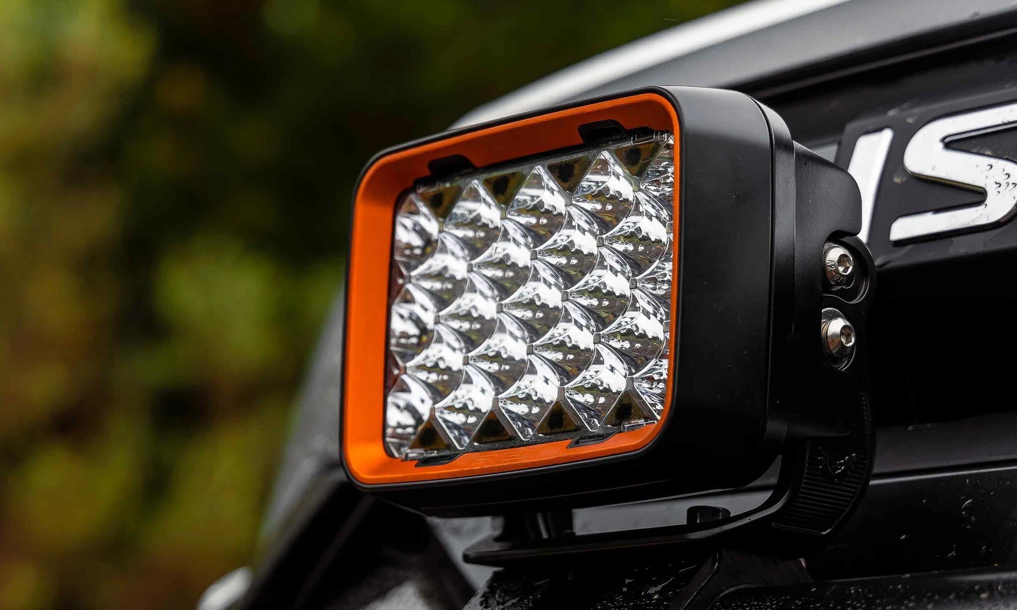 STEDI™ （ステディ） Quad EVO LED ドライビングライト（センター