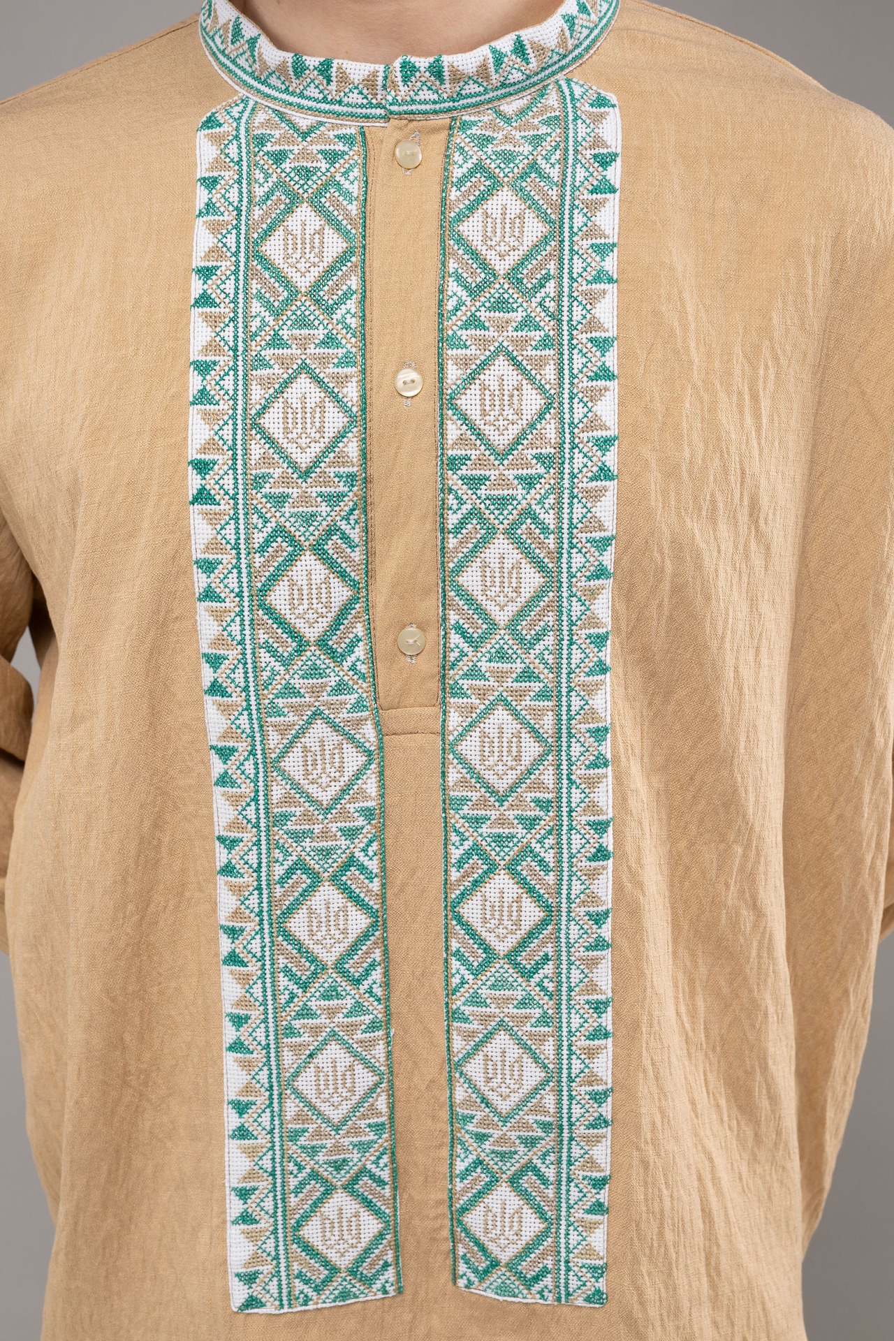 ウクライナ刺繍ヴィシヴァンカ　国章　クロスステッチ手刺繍　L-XLサイズ　メンズ - 13