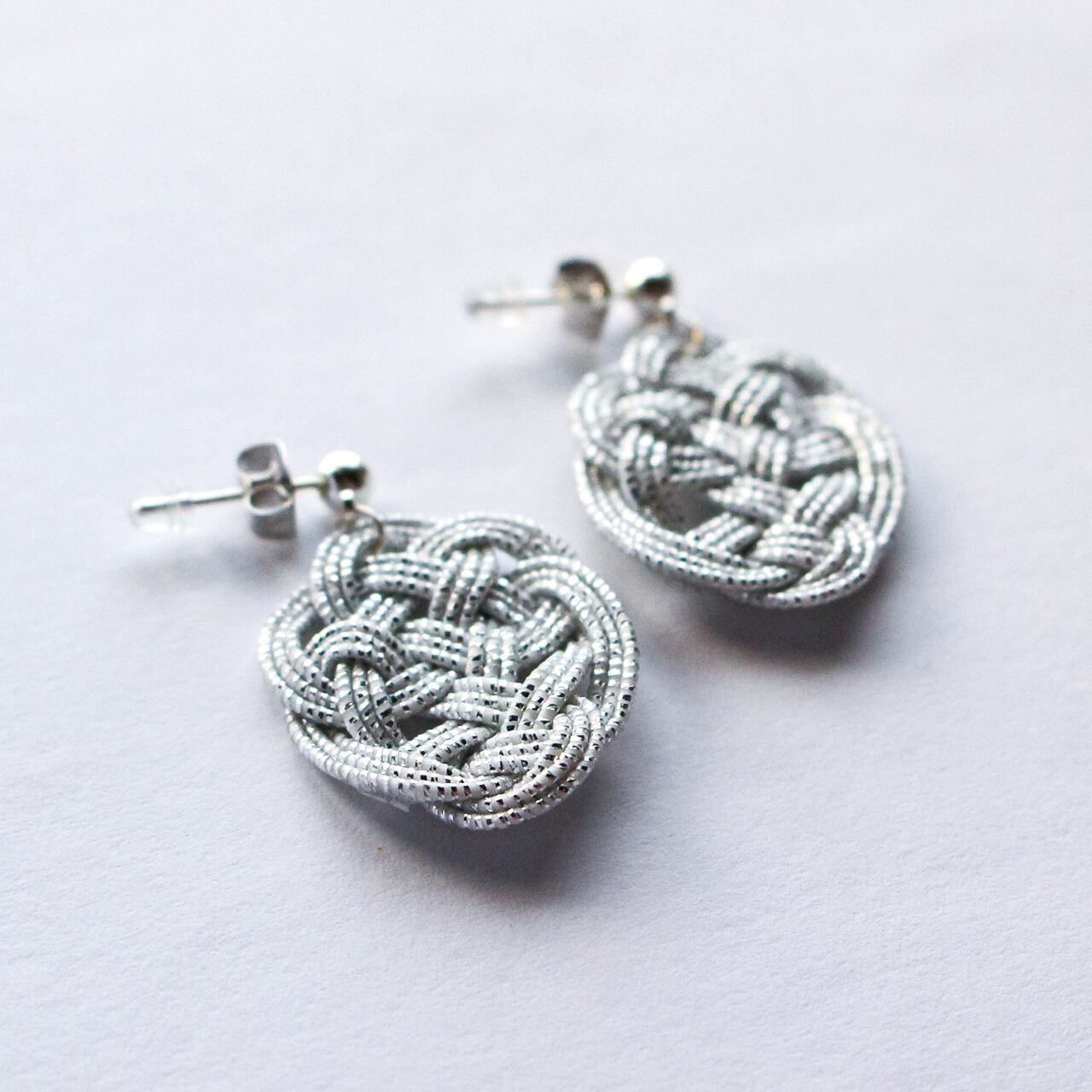 水引ピアス・イヤリング - TSUYA - シルバー | 紙単衣 - kamihitoe