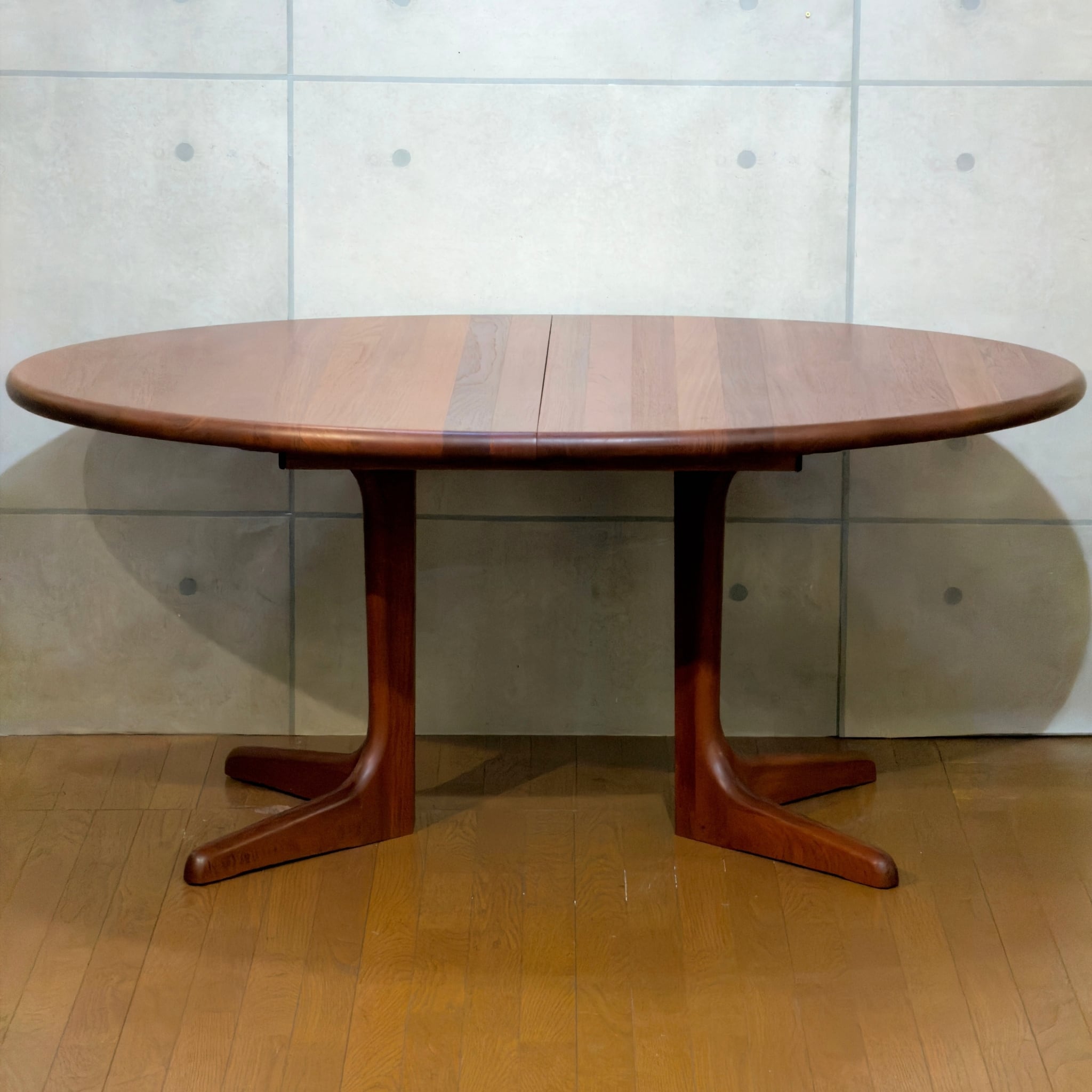 VINTAGE】Nordic Extension Oval Dining Table / 北欧ヴィンテージ