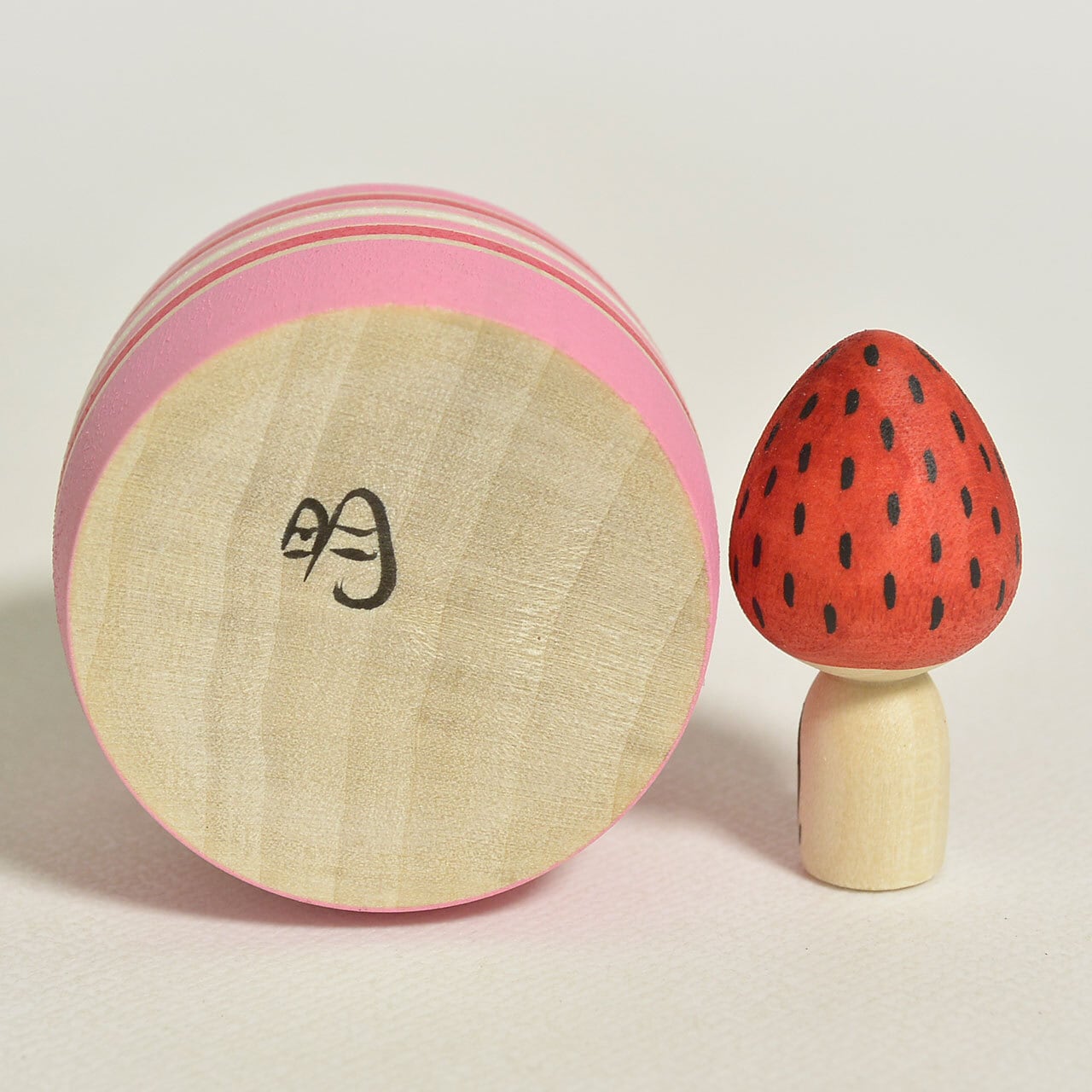 いちごケーキちゃんえじここけし 約1.5寸 約4.5cm 鈴木明 工人（作並系