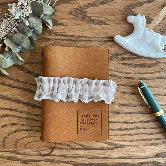 【Mサイズ】ギンガムチェックのふんわり手帳バンド/文庫本ブックバンド/ナチュラルベージュ