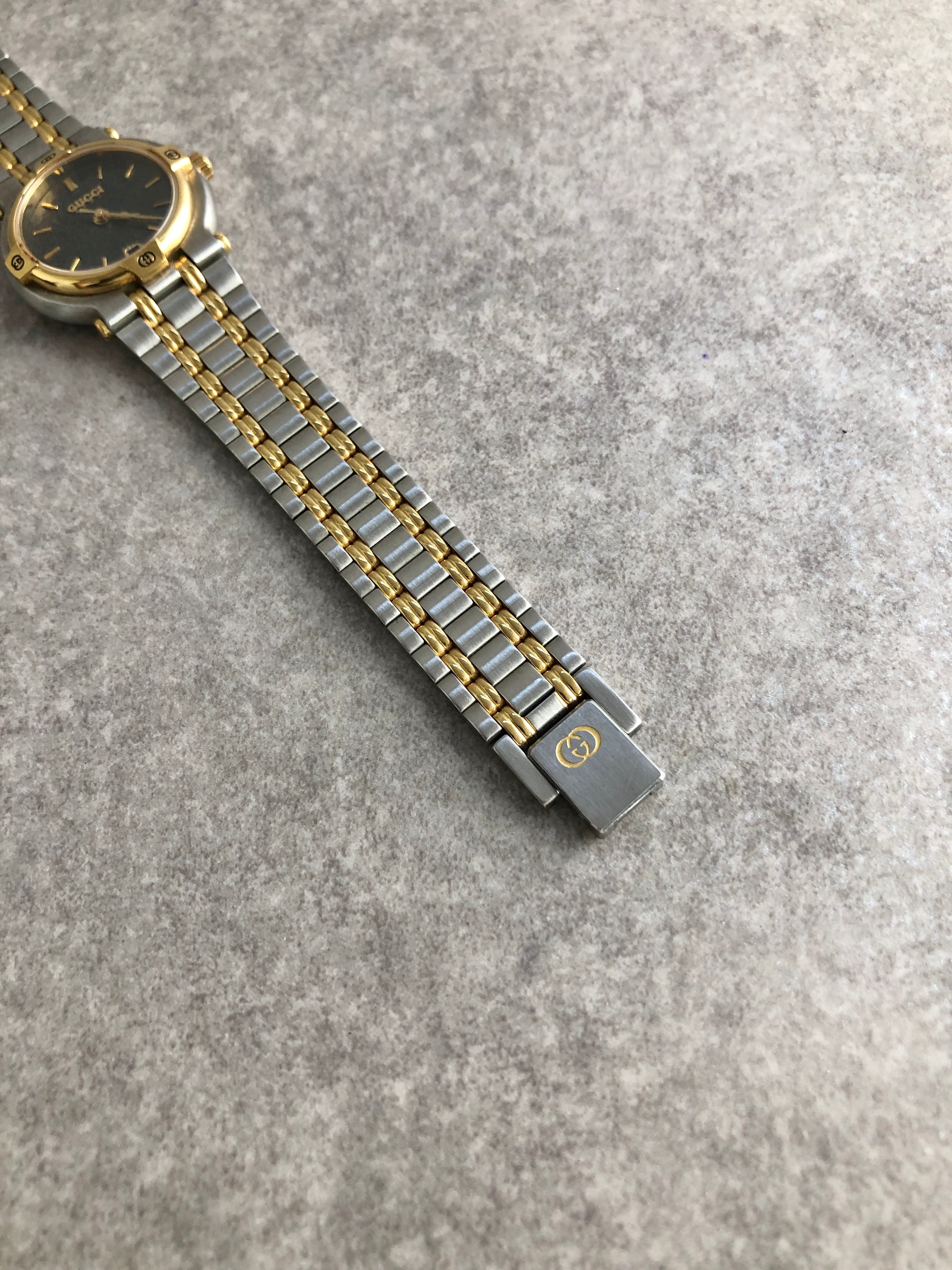 GUCCI グッチ 腕時計 シルバー×ゴールド G ステンレススチール 9000L