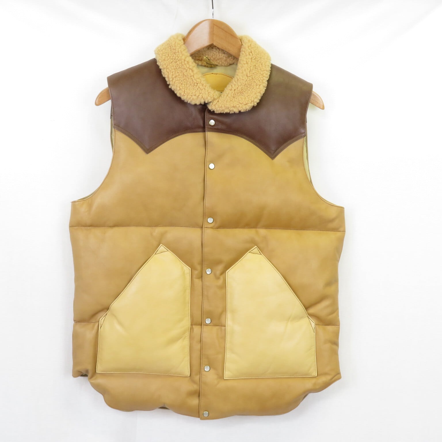 Rocky Mountain Featherbed Christy Vest 襟ムートン レザー