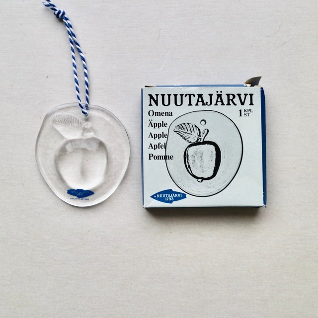 Nuutajarvi ヌータヤルヴィ / ガラスオーナメント サンキャッチャー りんご