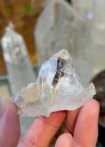 ファントム✨ 苺水晶 ストロベリー クォーツ ファイヤー ラフストーン 