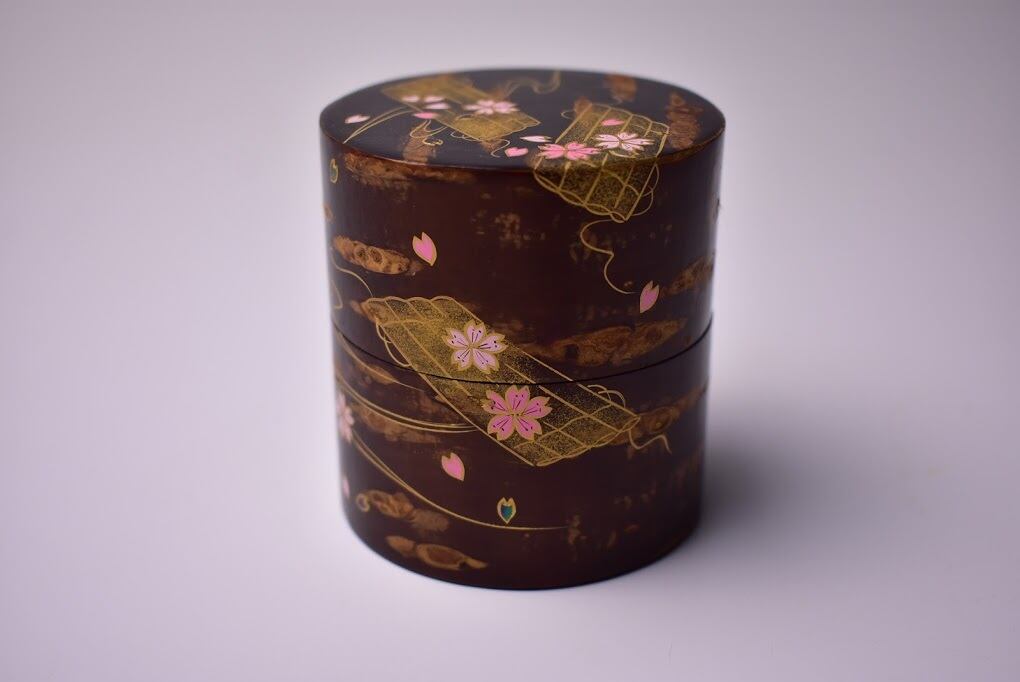 花筏蒔絵 桜 中次 薄茶器 棗 茶道具 茶入 茶器 茶会 茶事 中出松峰 共