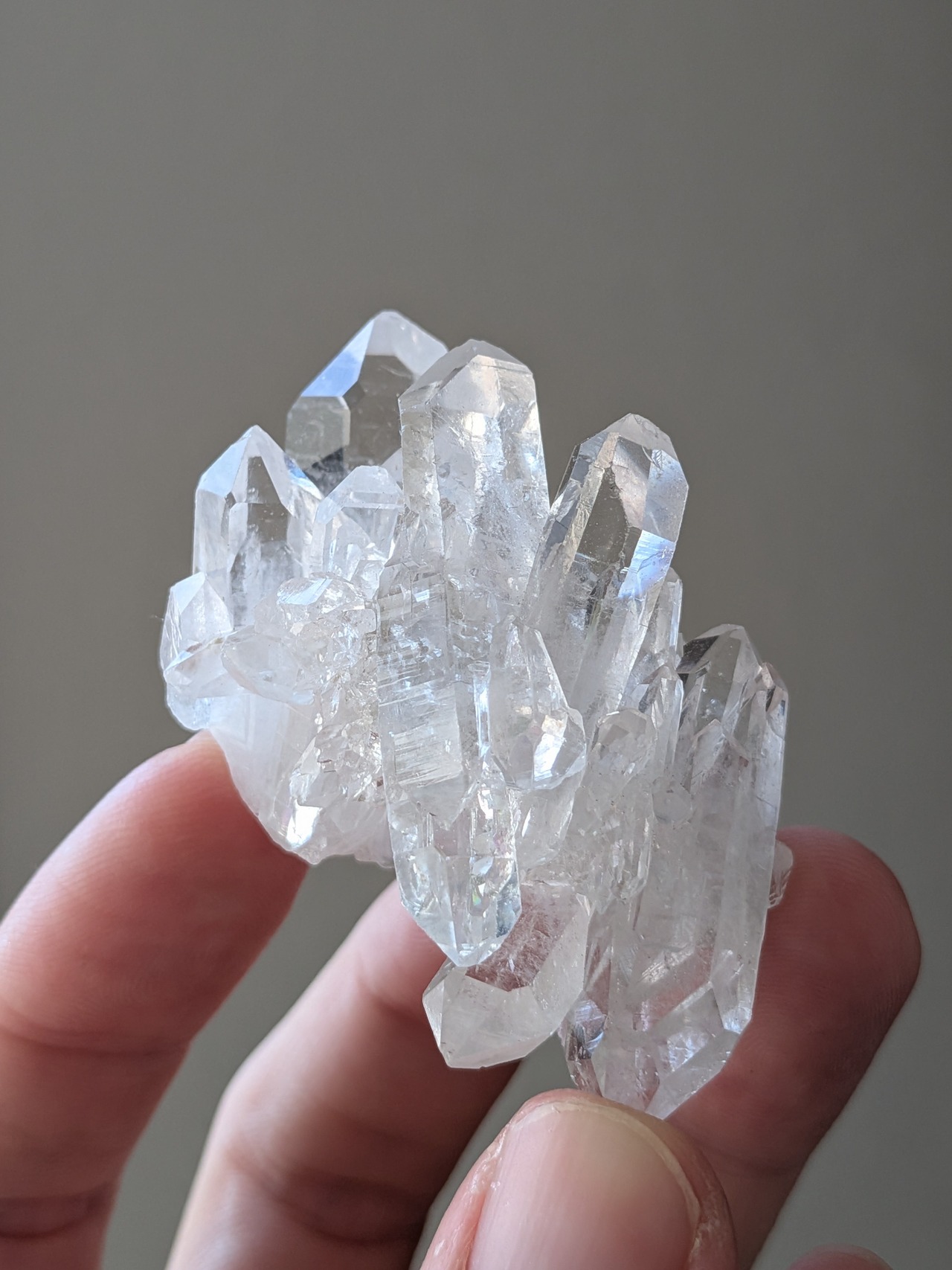 トマスゴンサガ水晶 ⭓ クラスター ⭔ ブラジル・ミナスジェライス州産