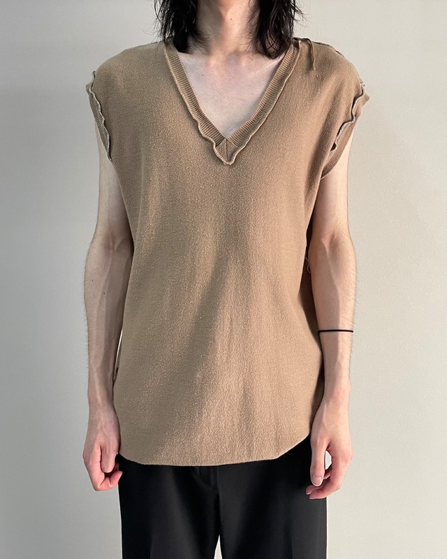 【2003s/s Maison Martin Margiela】inside out v-neck no sleeve