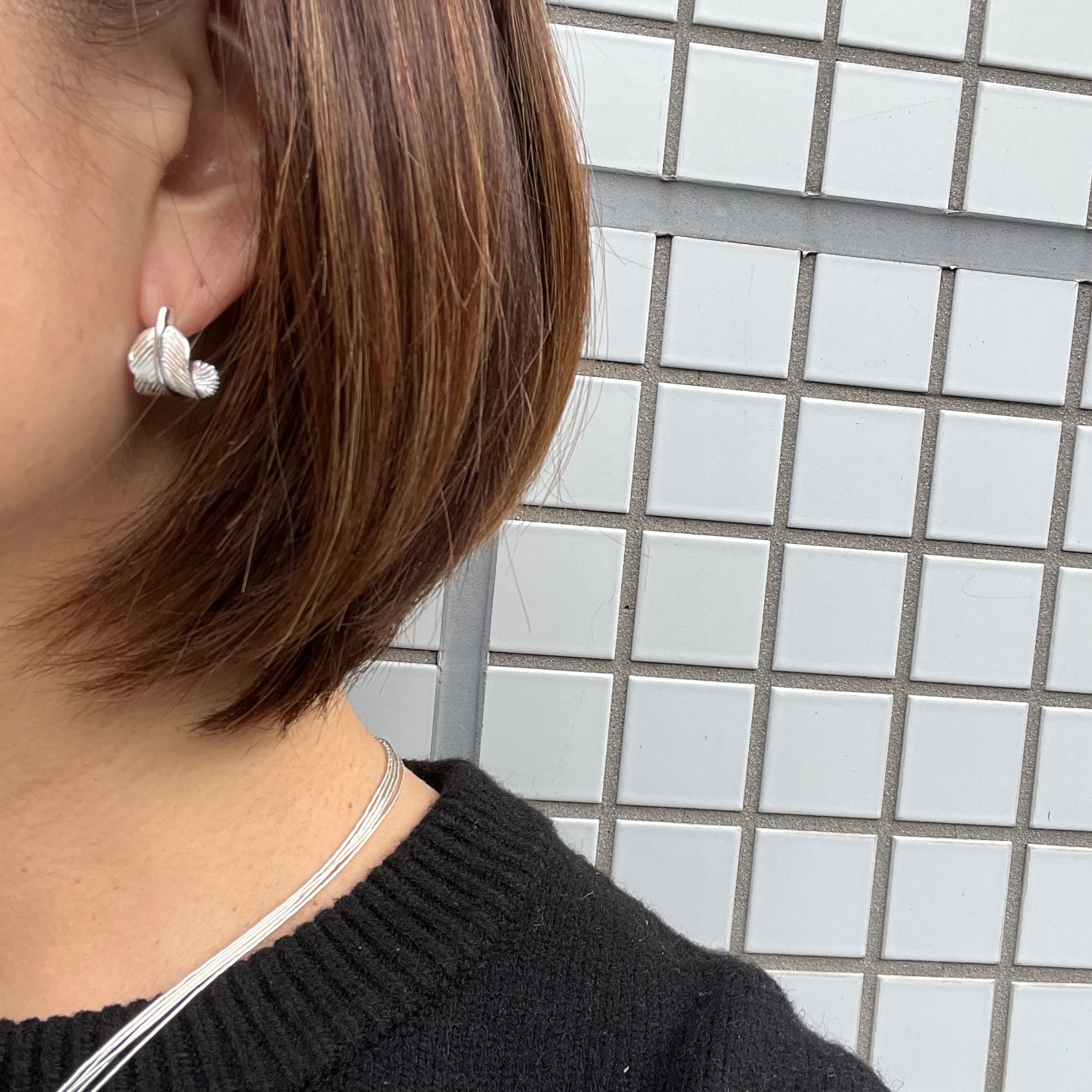 残りわずか】ワイド フェザー フープピアス 羽 鳥 イーグル | 【公式
