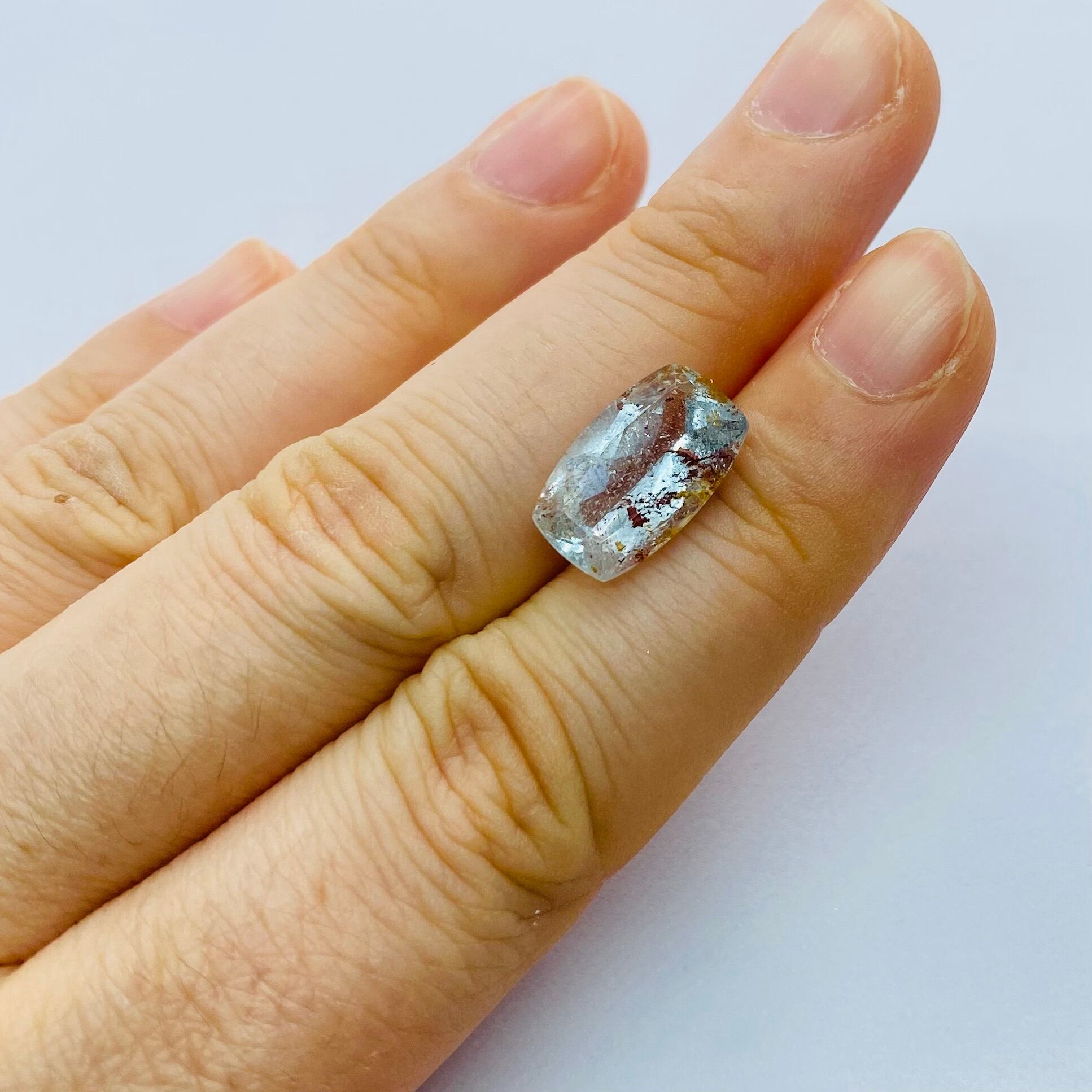 川面　ナチュラルトパーズ