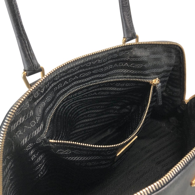 PRADA プラダ ハンドバッグ ブラック トライアングル レザー サフィアーノ ブガッディ vintage ヴィンテージ オールド wxkttk