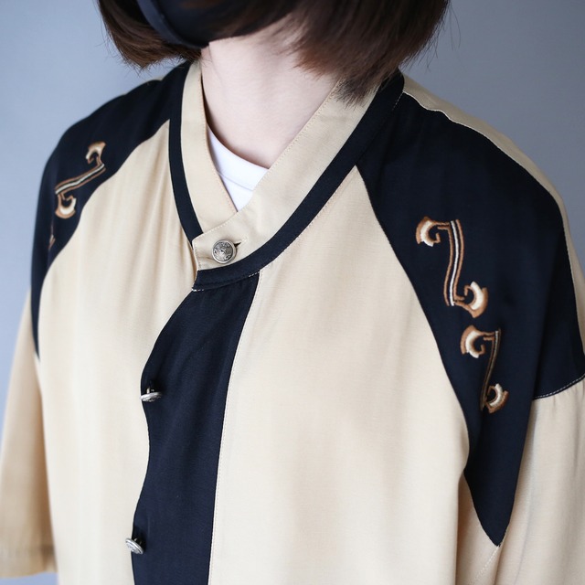 "刺繍" uneune fry-front minimal design bi-color over silhouette h/s shirt