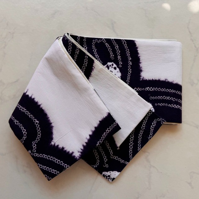 【半幅帯】桑の実×白色　カタバミ文　手絞り半幅帯　No.240821⑫