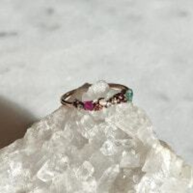 【バンコク☆ガネーシャ様の神前にてアチューメント】贅沢♪9石がセットされた開運リング　NO.6　（11.5号）　商品番号5221