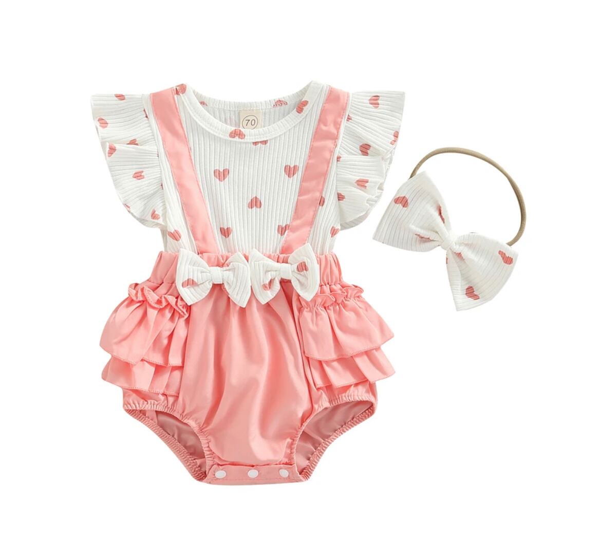 ハートのフリルロンパース