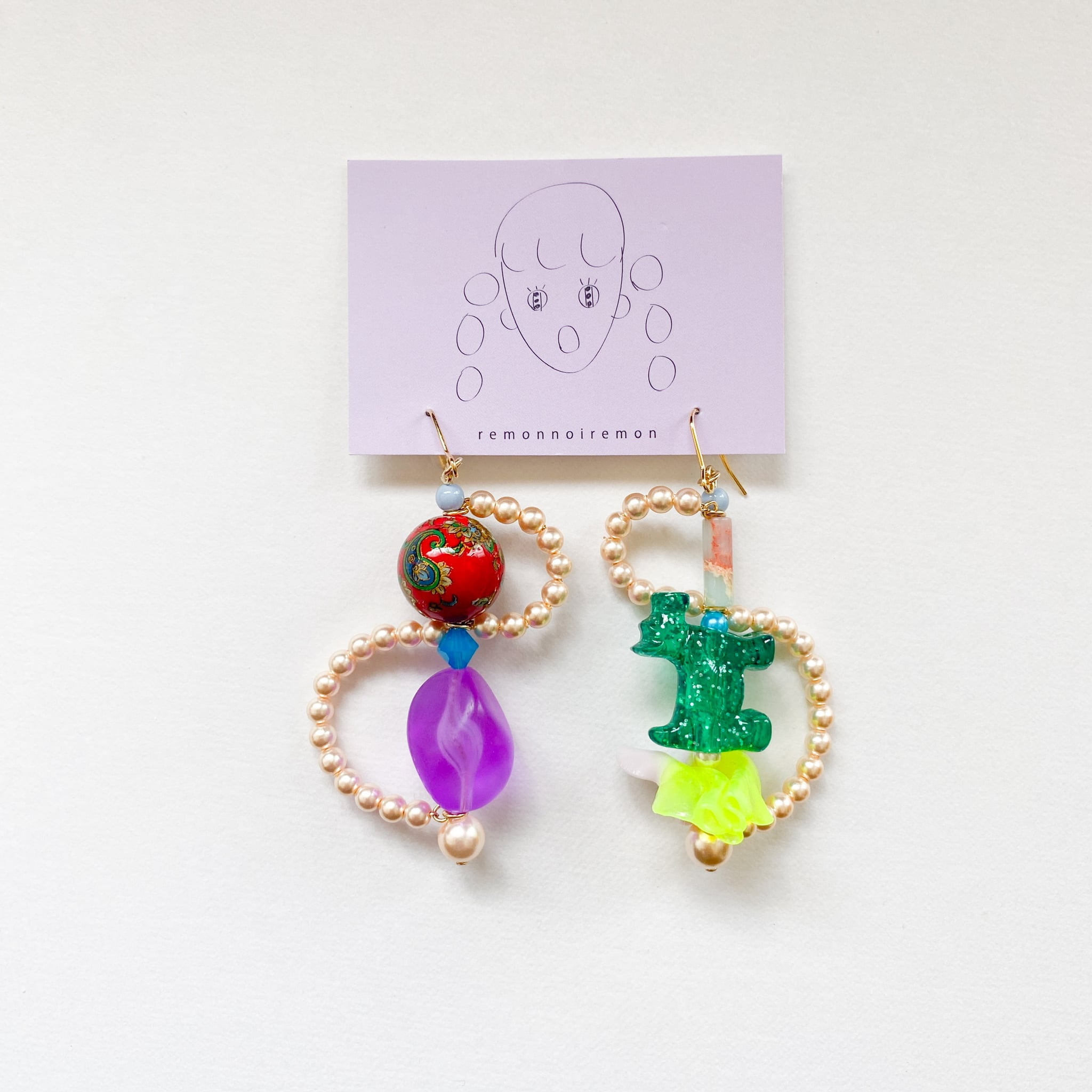 くねくねピアス/イヤリング