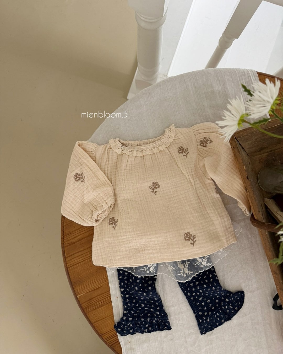送料無料【予約】/ kids ロース刺繍ブラウス / mienbloom