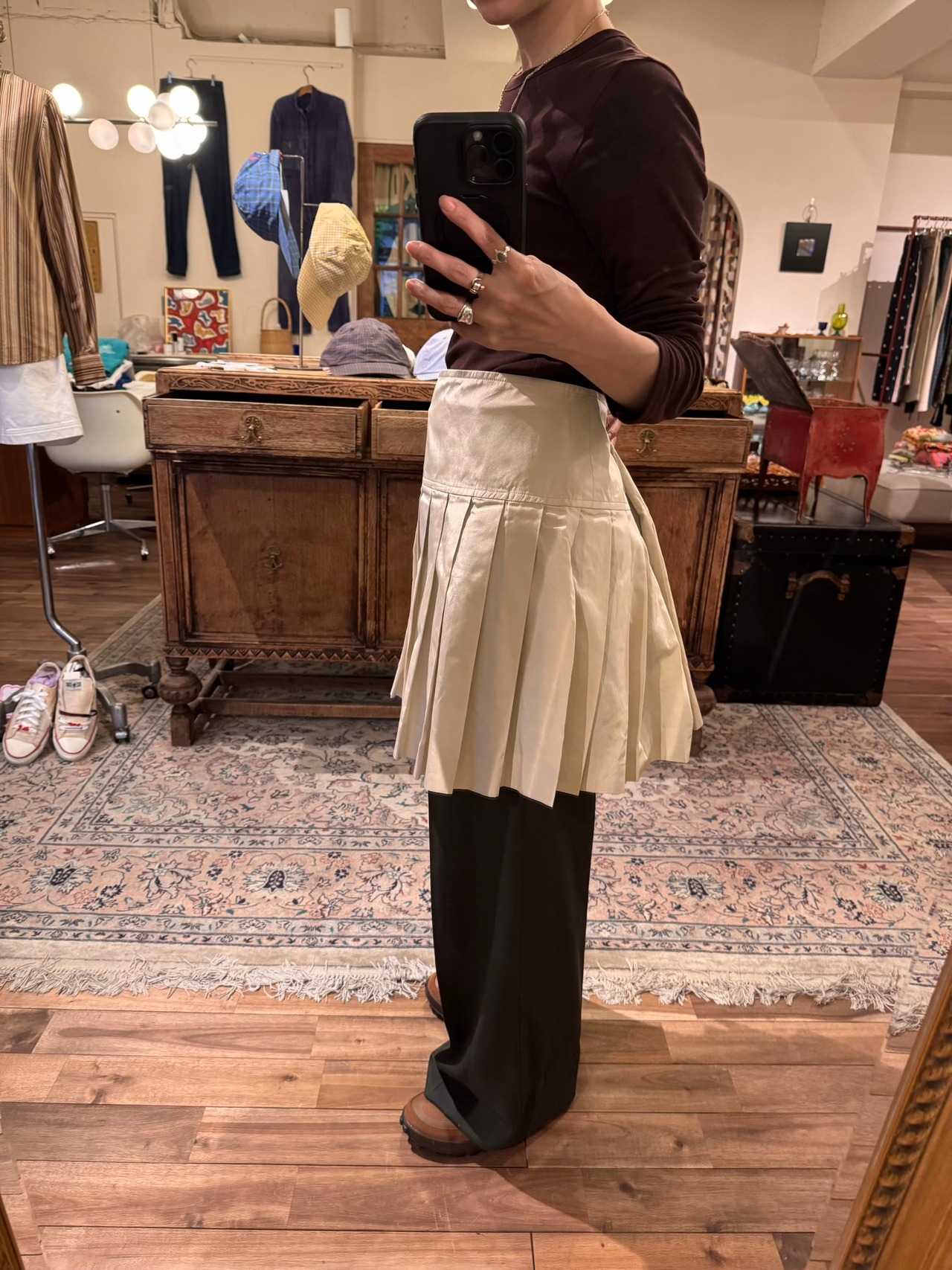 ナイロンプリーツミニスカート