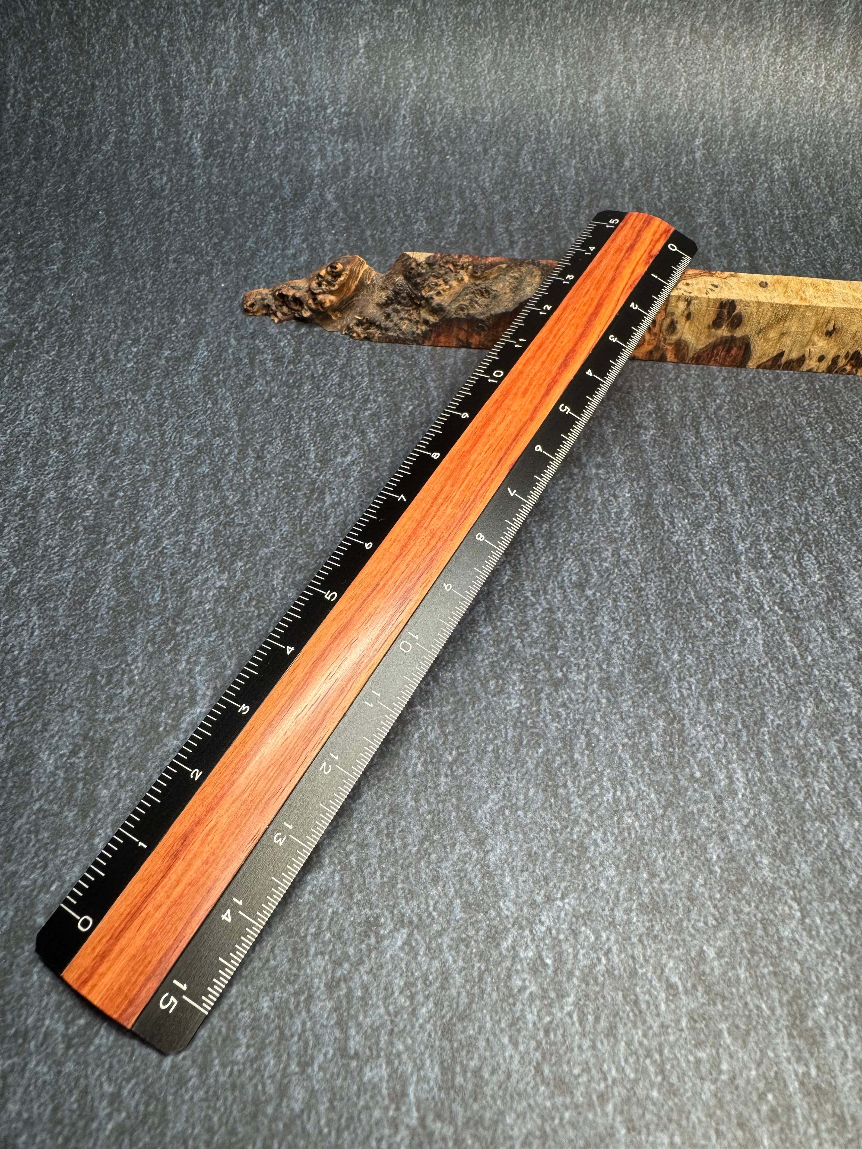 本花梨瘤紅白 加藤金属製金具ボールペン | あけぼの工房