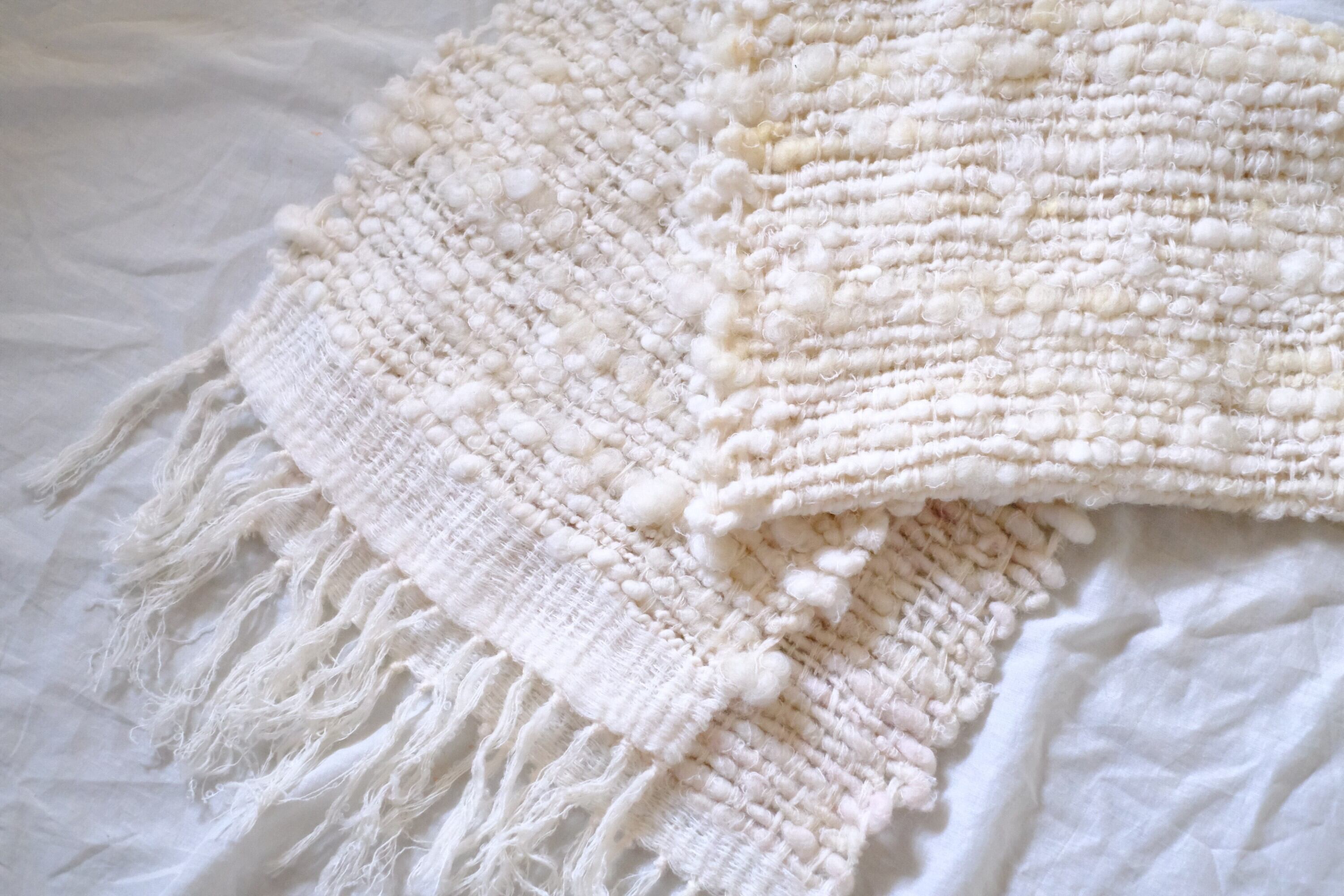 手紡ぎ糸のマフラー　o-0536