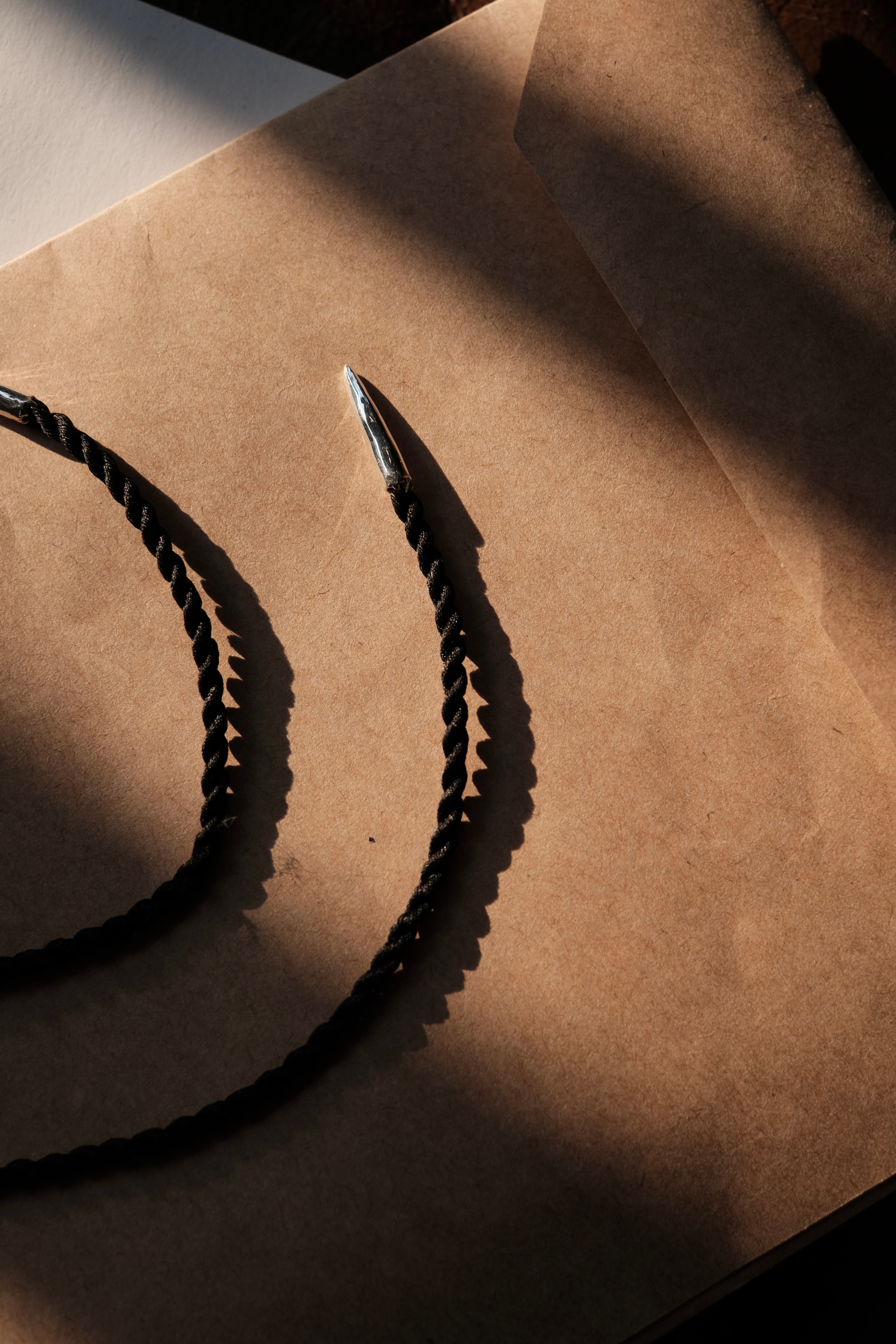 R.ALAGAN / TINY BRIDGET CHOKER | LIVING