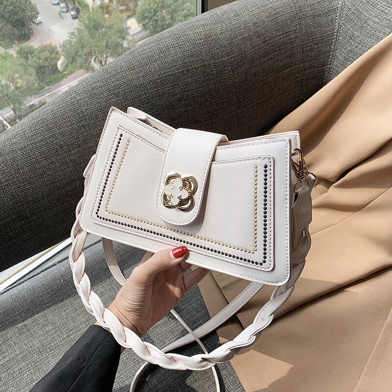 フレンチニッチデザインレディースバッグ女性2020年人気の新しいトレンディなファッションワンショルダー脇の下バッグネット赤メッセンジャーバッグ Tiancai_Wing_Bag7339341