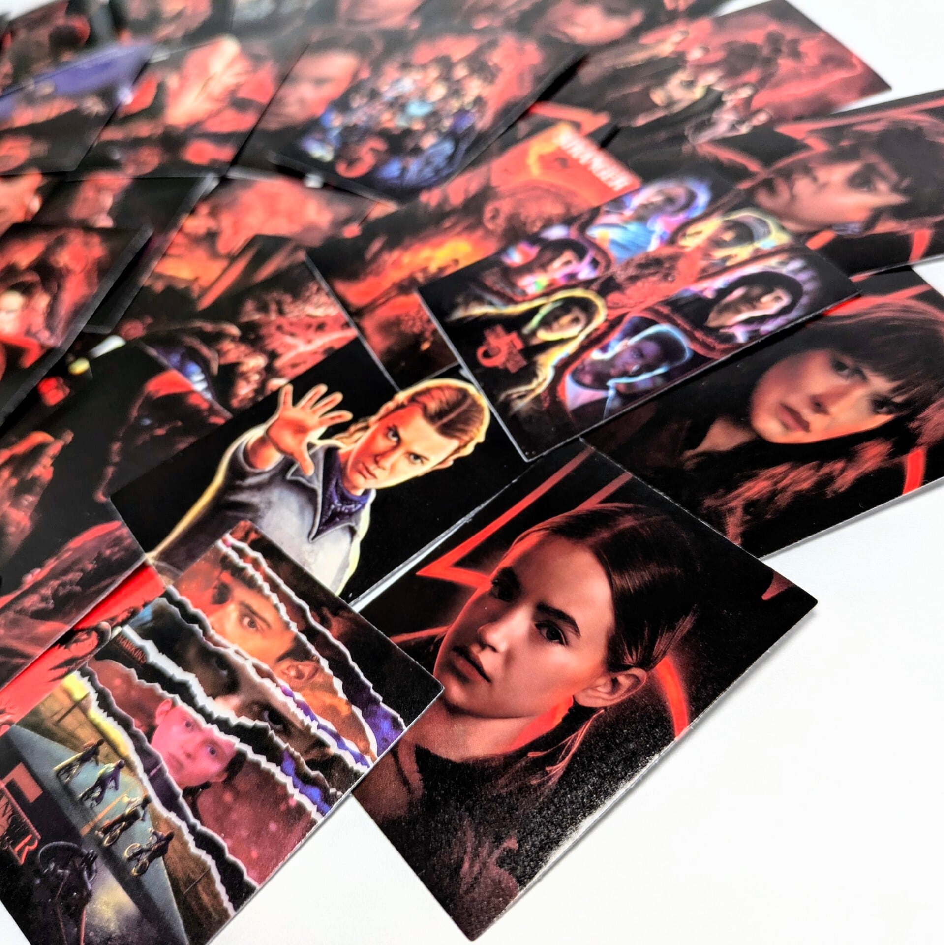送料無料！【 Stranger Things ( ストレンジャー・シングス ) 】PHOTO STICKER（フォトステッカー）50枚SET / Season5　〚アメリカン雑貨 アメトイ〛