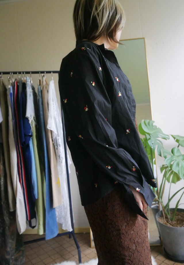 Austria "h.moser" Black Floral Embroidered Shirt