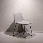 Calligaris カリガリス VELA ヴェーラ ダイニングチェア アームレス チェア 椅子 ファブリック イタリア製 モダン コンテンポラリー ミニマル