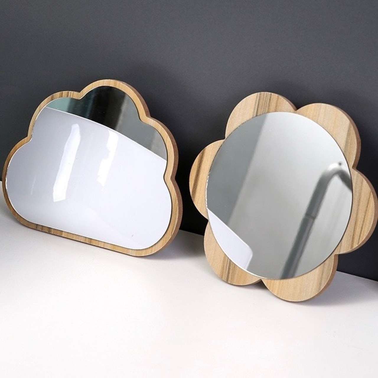 【木製 インテリア 鏡】雲型 スクエア 2種類 置き型 可愛い 韓国テイスト シンプル メイクアップミラー 学生  リビング 玄関 片面 携帯 ミラー