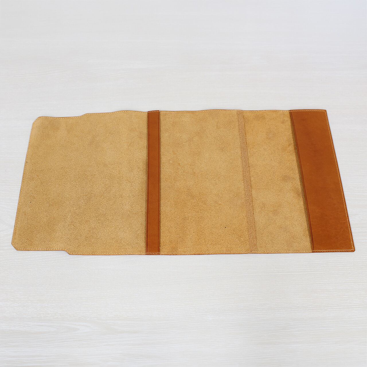 ブックカバー A5版ハードカバー 栞無 日本製 名入れ 本革 ナッパ