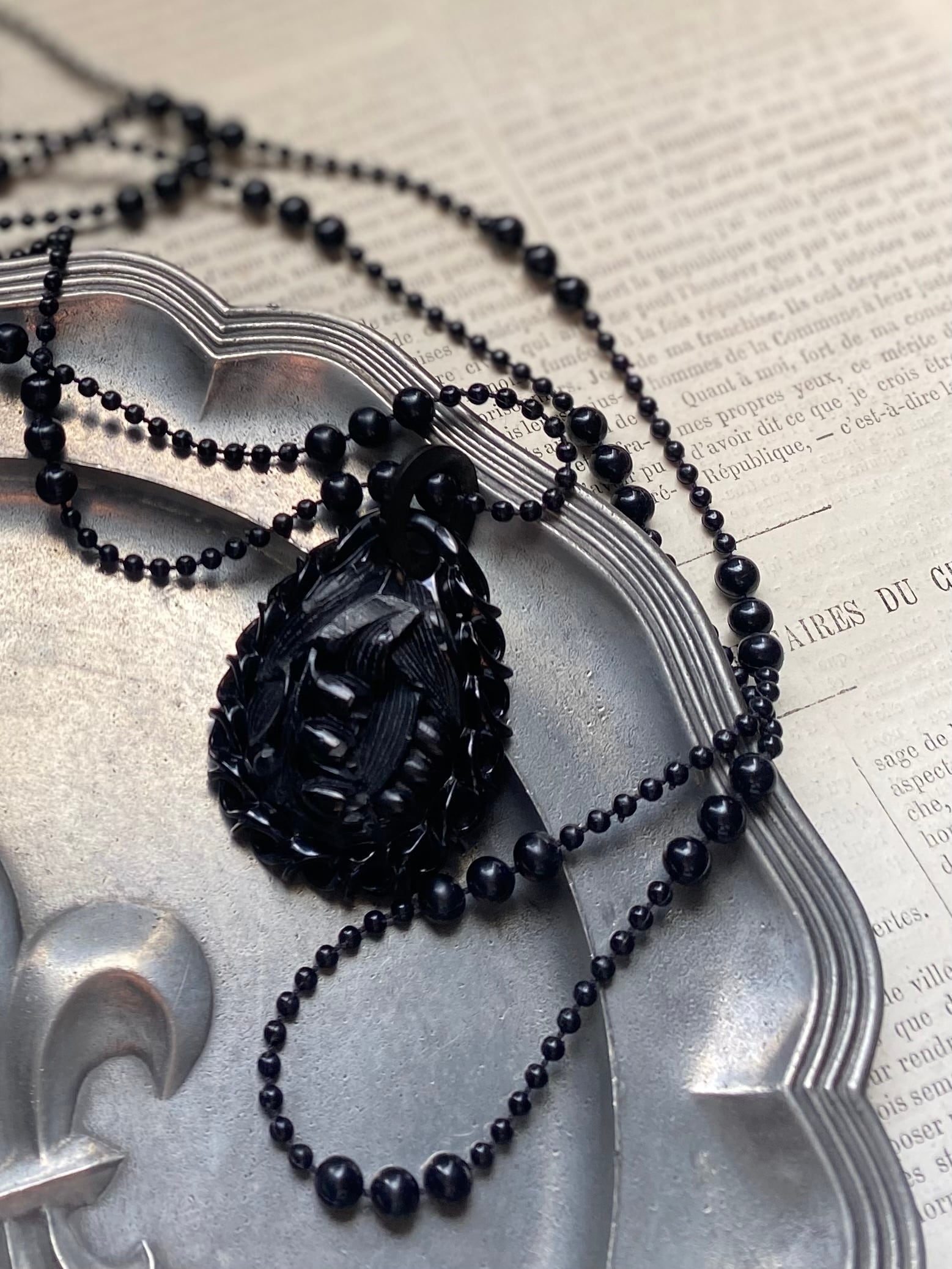 すずらん ジェットペンダント