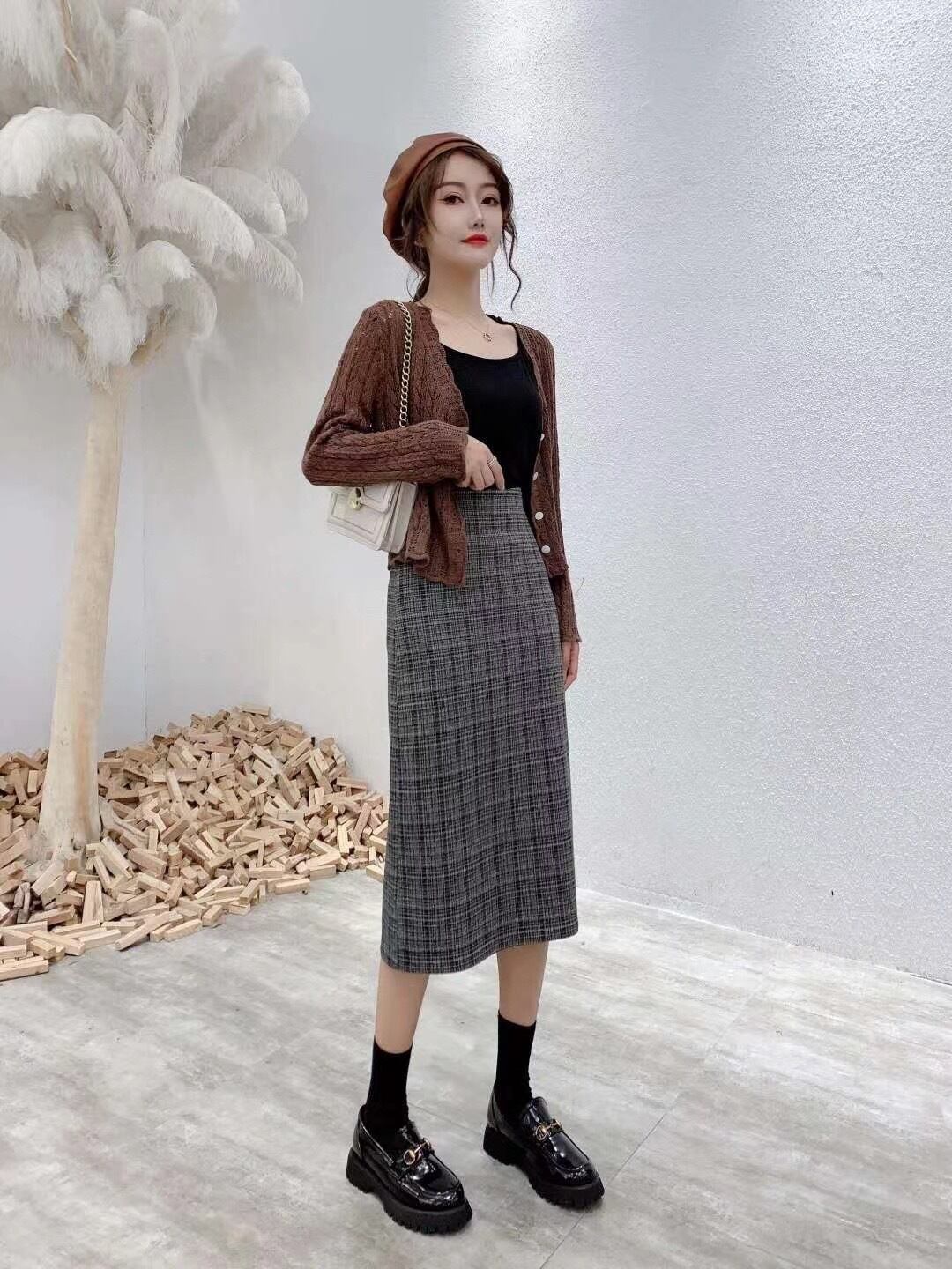 チェックタイトスカート