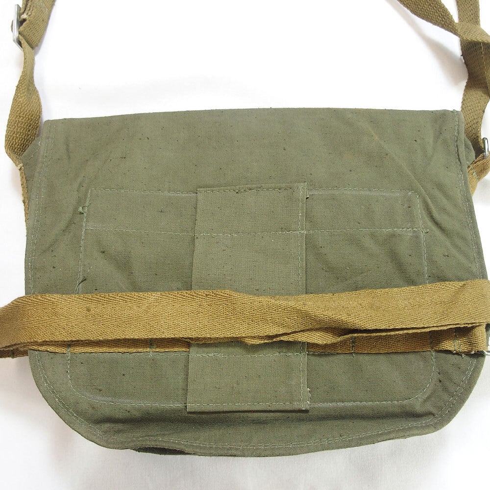 旧ソ連軍 ガスマスク バッグ Soviet Army Gas Mask Bag | THRIFT PUB