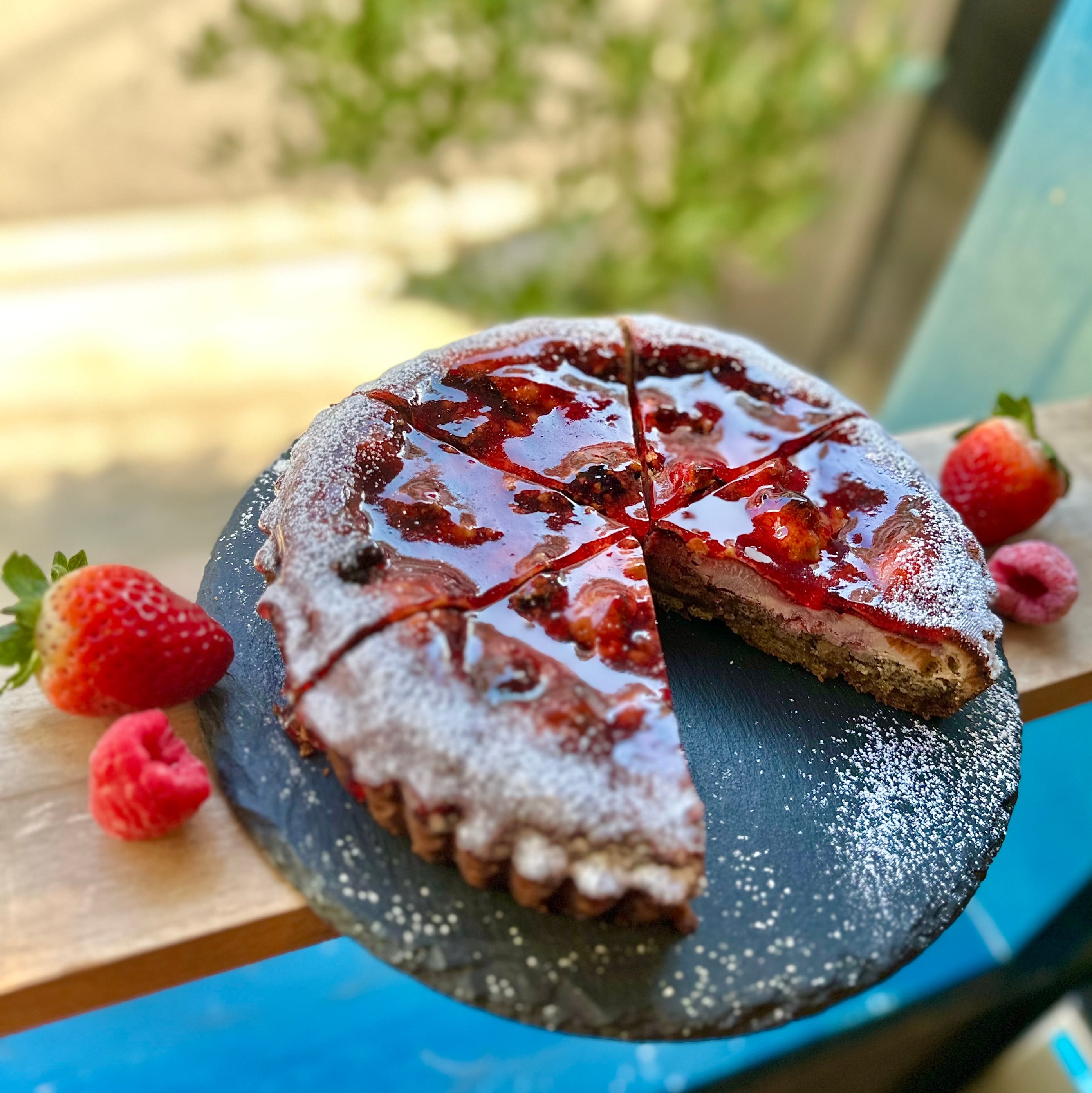 完売‼️いちご・ラズベリーとピスタチオ