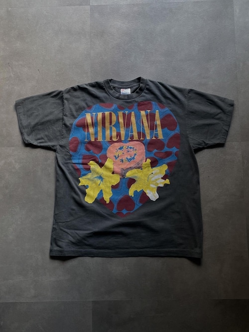 NIRVANA ニルヴァーナ Tシャツ ハート 花柄 両面プリント XL
