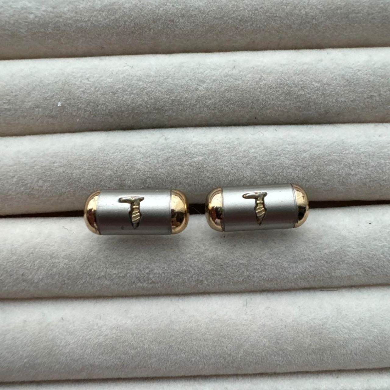 TRUSSARDIトラサルディ　カフリンクス