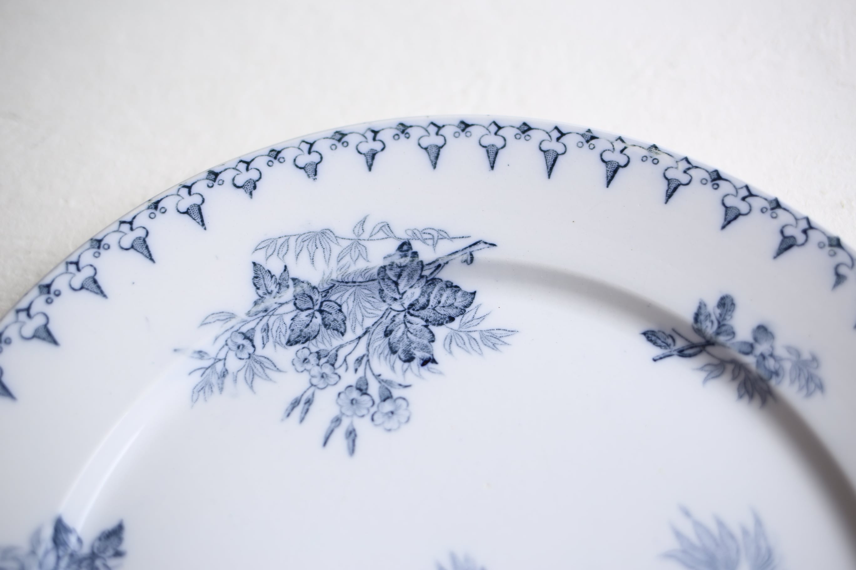 フランス アンティーク U＆C SARREGUEMINES サルグミンヌ 『FLORE