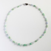 透明感あふれる翡翠が綺麗！ 鮮やかなグリーンとラベンダー マルチカラーネックレス A貨翡翠 jd_ne1099