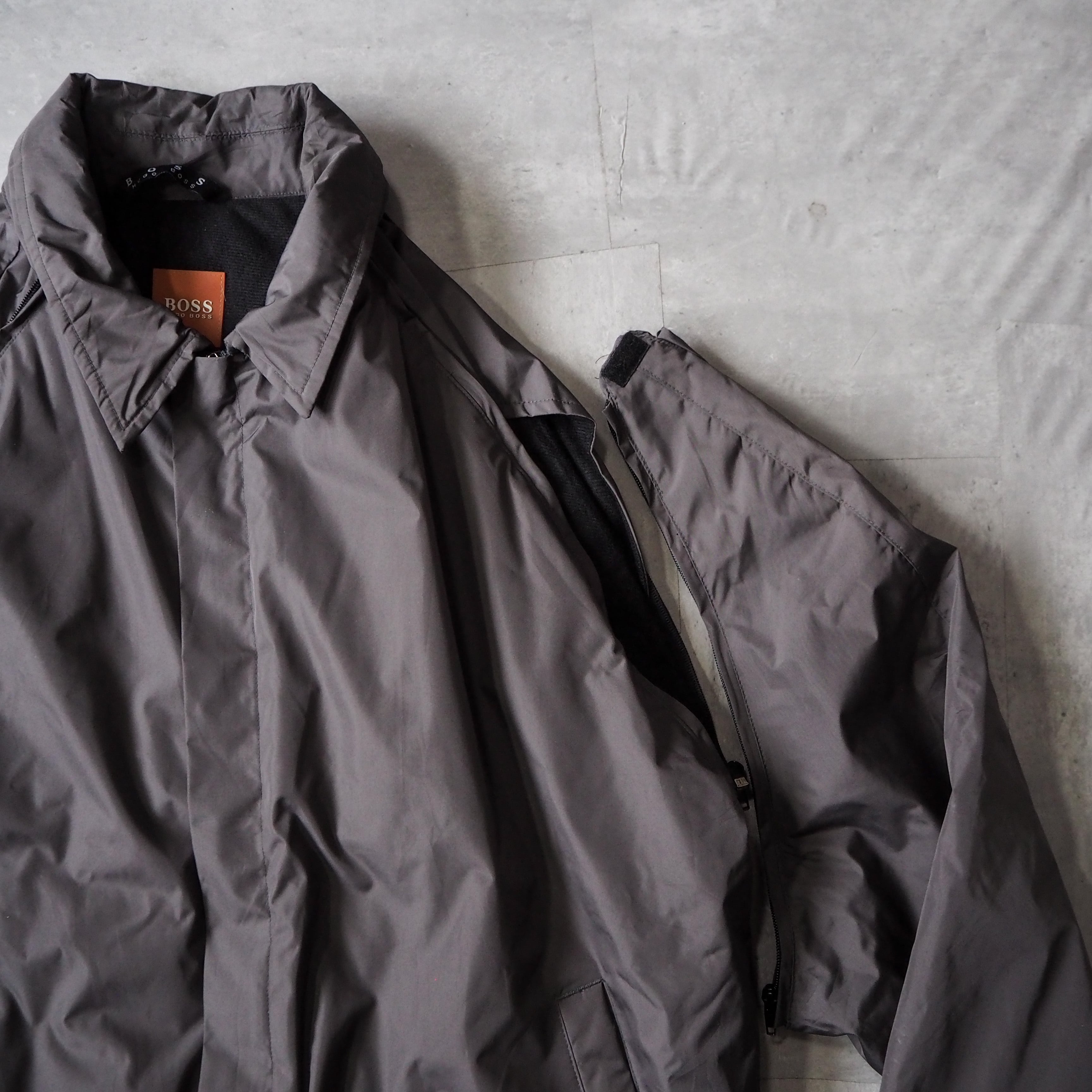 90s “HUGO BOSS” 2WAY Detachable gray nylon jacket 90年代