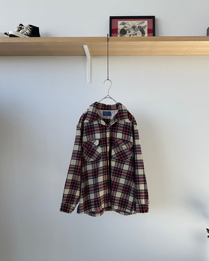 -Pendleton- Vintage 70s XL Board Shirt made in USA