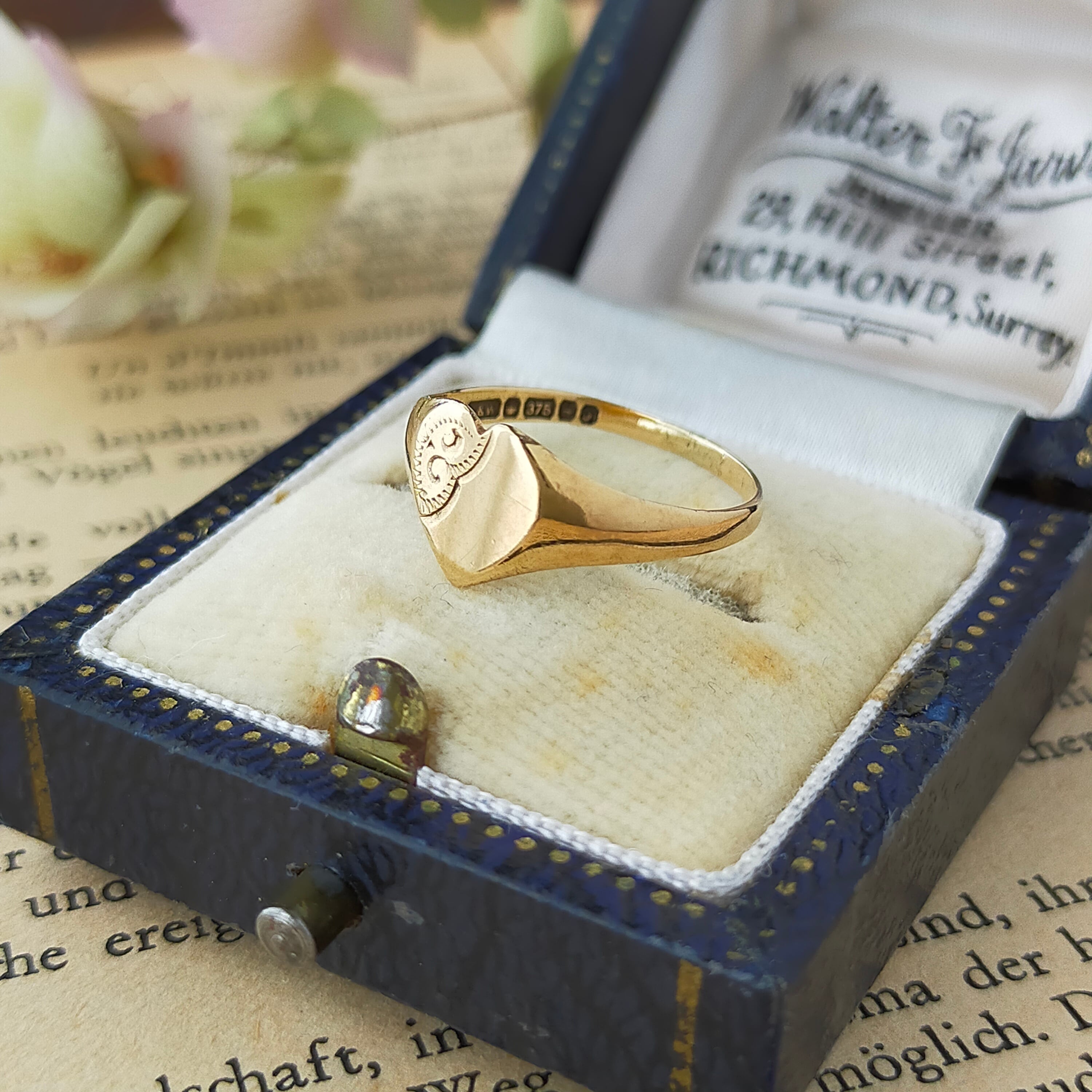 イギリス 英国 ロンドン ハートシグネットリング 9k 9ct 英国イギリス1903年製造JH工房エドワーディアンアンティーク彫刻