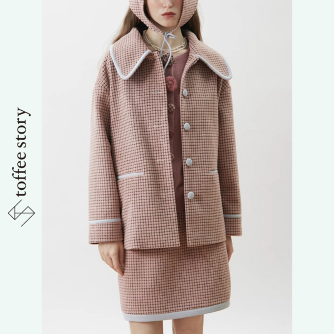 淡彩の格子が揺れる余韻：チェックブレザーコート《XU0286》
