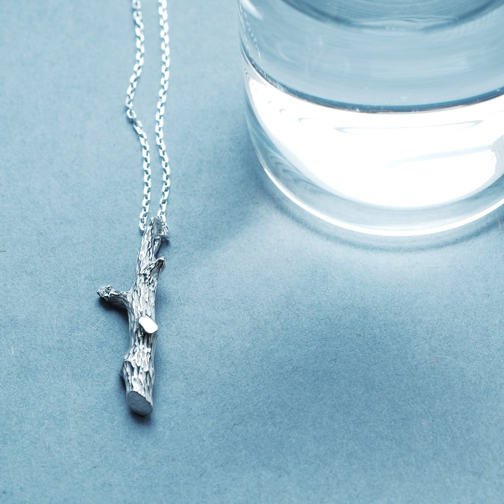 無骨な 古木に咲いた ダイヤモンドの花 ネックレス シルバー925