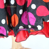 【タグ付き】社交ダンス 衣装 スタンダード スカート レッスンウェア Bright Proceed ブライトプロシード 黒 赤 紫 ブラック系 レッド系 オレンジ系 パープル系 水玉 ドット ホワイト系 白 マルチドットデザイン フレアスカート ダンスウェア レディース Lサイズ 薄手 伸縮性あり かわいい おしゃれ 様々なシーン 向け ファスナー仕様 練習用 衣装 スカート レッスン用 ダンス スカート 体型カバー