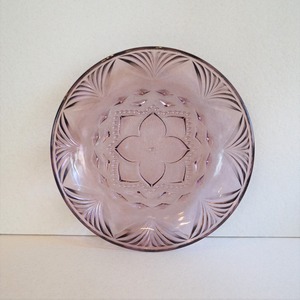 パープルのあじさいのガラスプレート