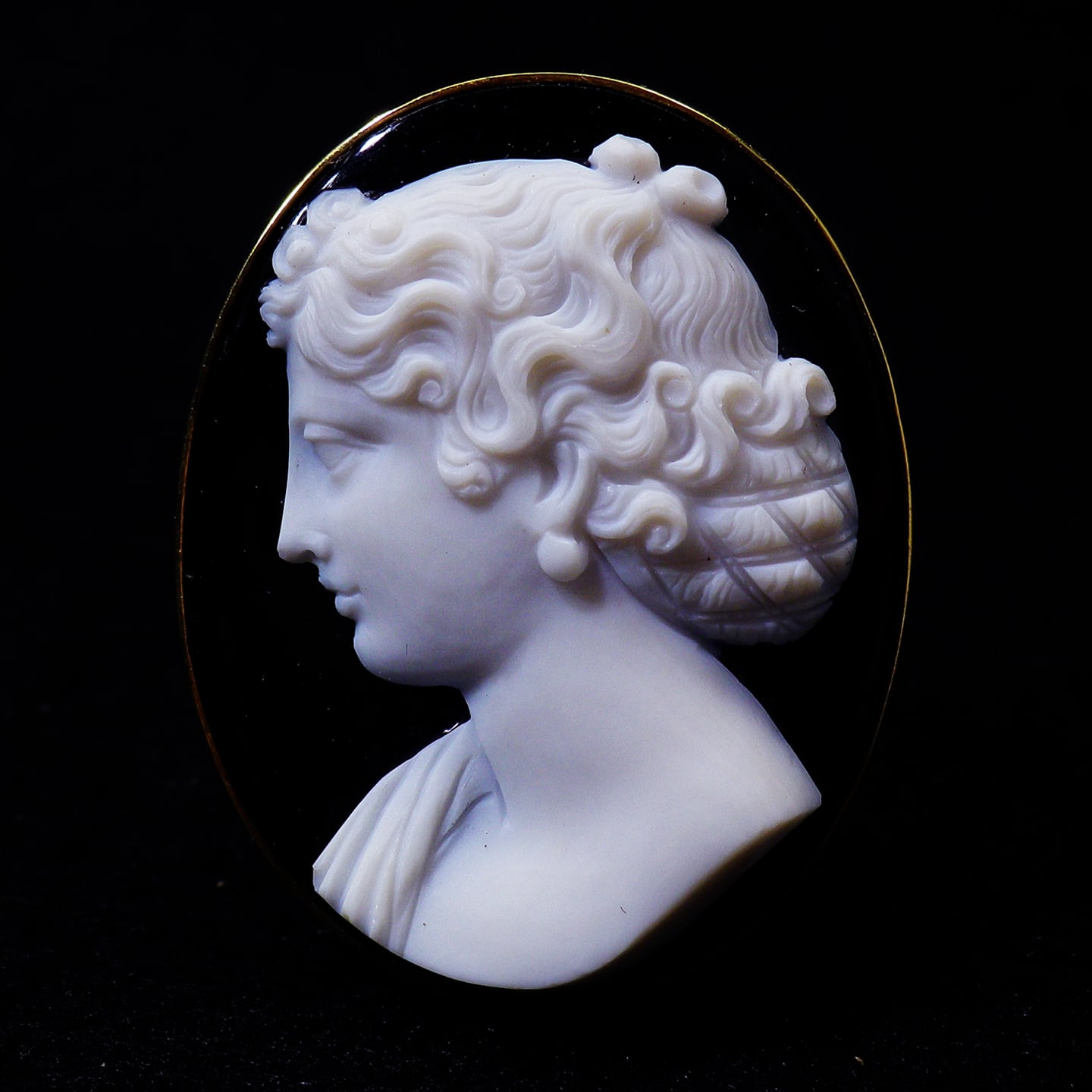 ヴィンテージ(推定1940年頃)希少オニキスカメオ ”純白のヘーラー”