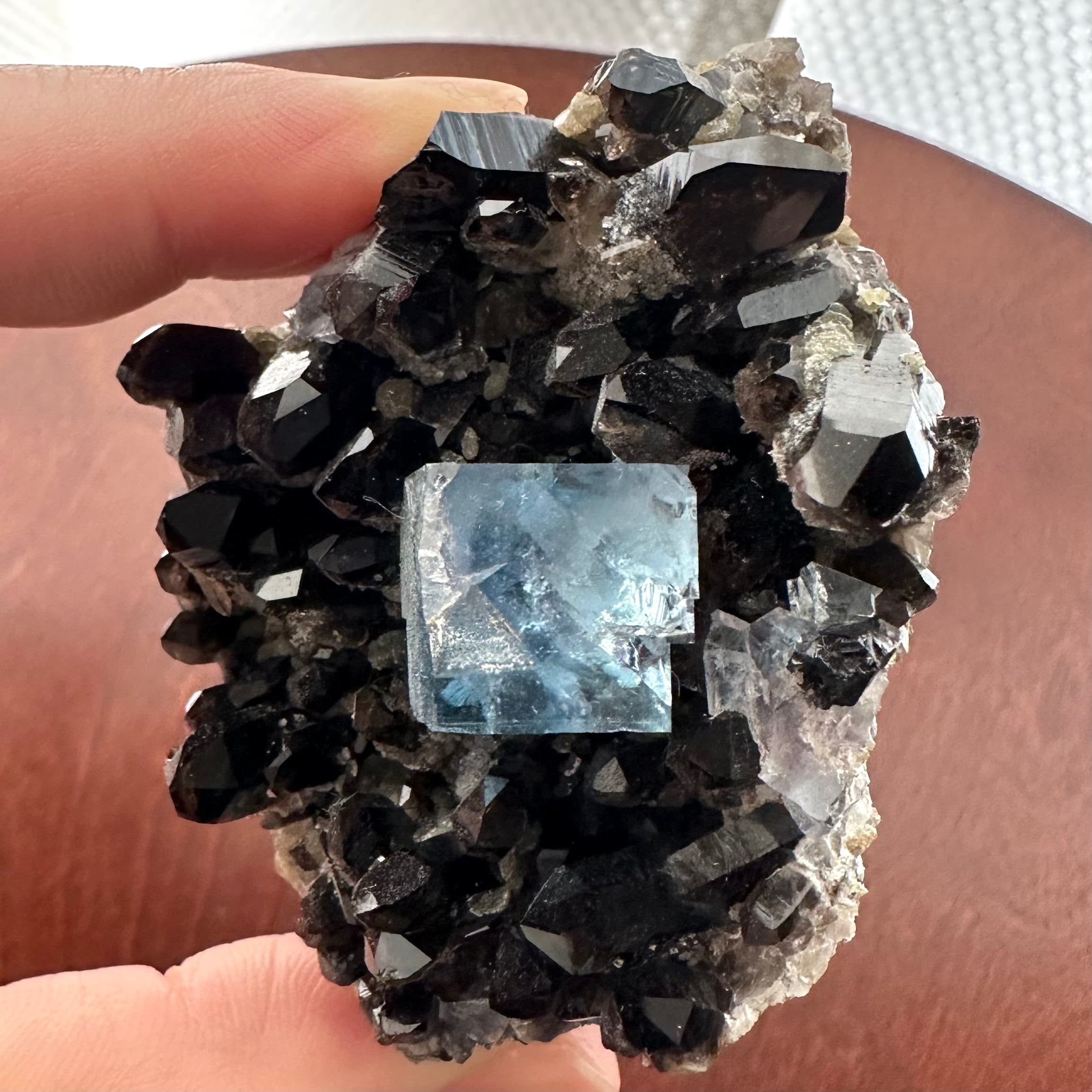 フローライト / スモーキークォーツ【Fluorite on Smoky Quartz